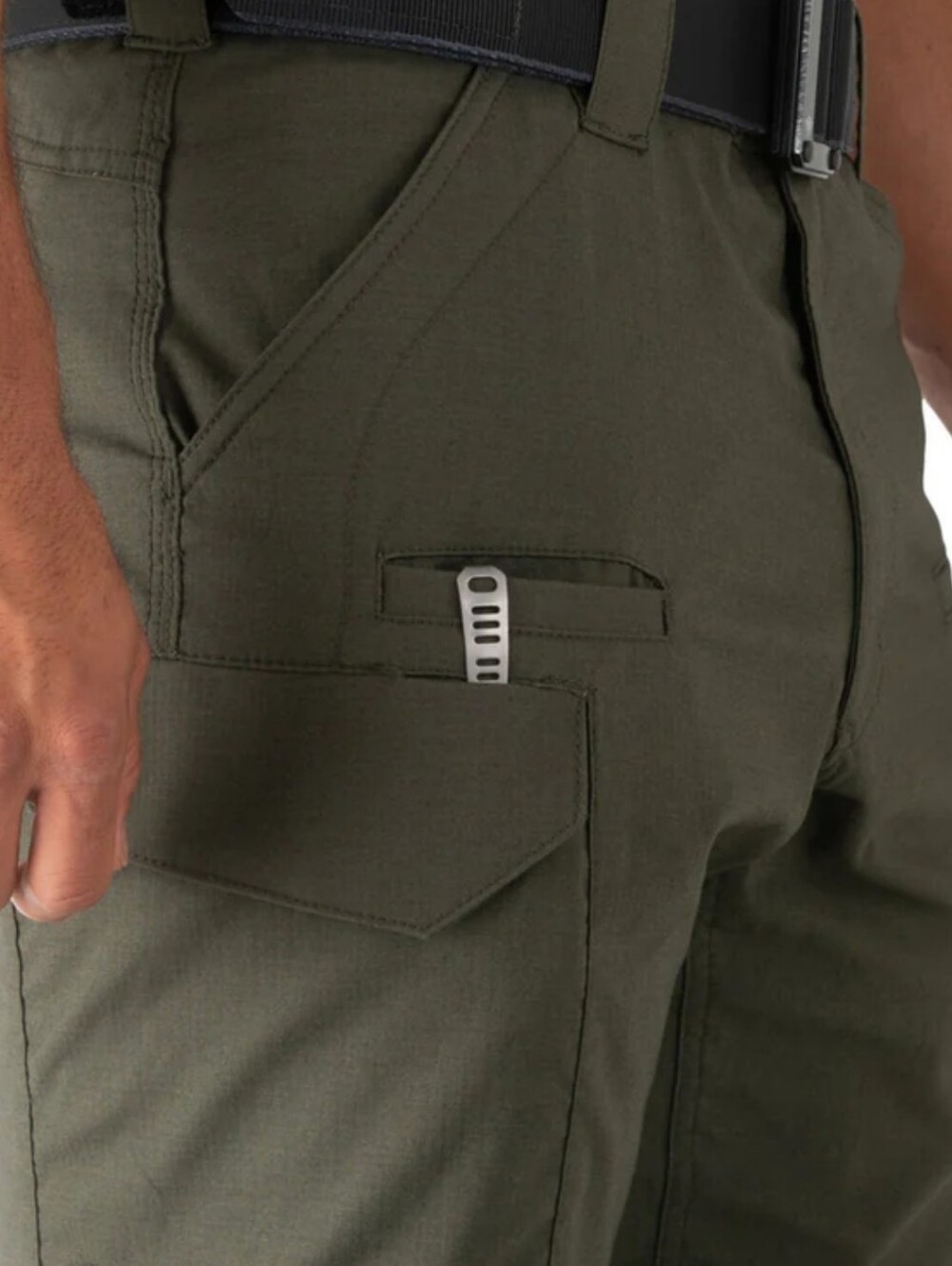 New With Tags First Tactical Men’s V2 Tactical Pants Size 44x34